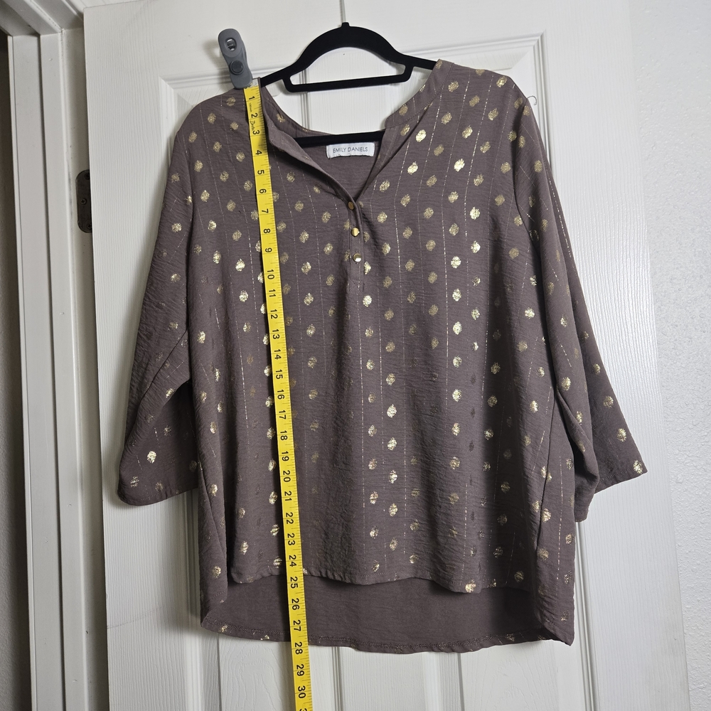 Elegant Blouse with Gold Leaf Design